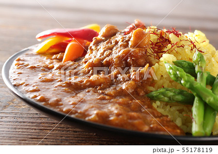 サフランライスと夏野菜のアスパラガス・パプリカのピクルスのカレー サフランライスと夏野菜のアスパラガス・パプリカのピクルスのカレー 55178119