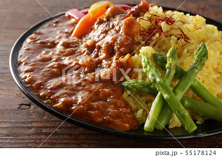 サフランライスと夏野菜のアスパラガス・パプリカのピクルスのカレー サフランライスと夏野菜のアスパラガス・パプリカのピクルスのカレー 55178124