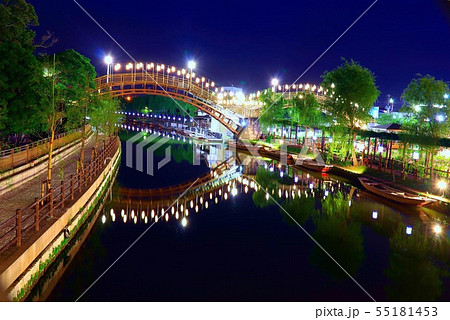 ライトアップとリフレクション ライトアップとリフレクション 55181453