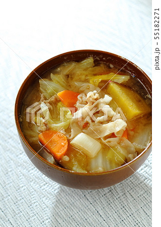 豚汁 お味噌汁 豚汁 お味噌汁 55182271