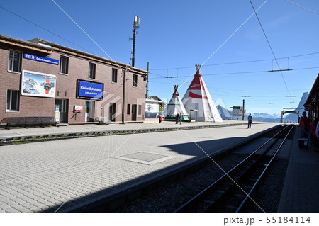 ヴェンゲルンアルプ鉄道線側のクライネシャイデック駅 ヴェンゲルンアルプ鉄道線側のクライネシャイデック駅 55184114