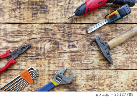 The necessary arsenal of hand tools for homework The necessary arsenal of hand tools for homework 55187789