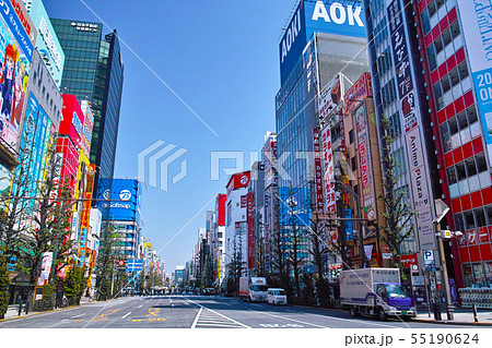 東京都千代田区の秋葉原電気街の風景 55190624