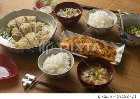 玉子焼きとロールキャベツの食卓 玉子焼きとロールキャベツの食卓 55193721