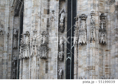 marvellous men statue decorate Duomo milano italy 55199039