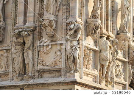 marvellous men statue decorate Duomo milano italy 55199040
