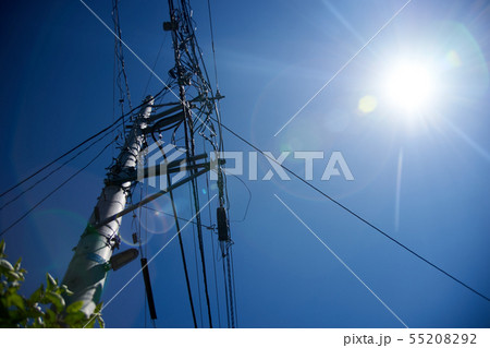 真夏の空・電信柱 55208292