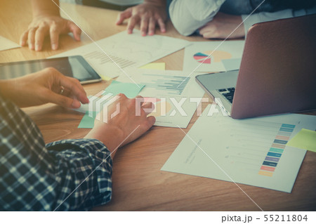 Group of business people meeting with colleagues Group of business people meeting with colleagues 55211804