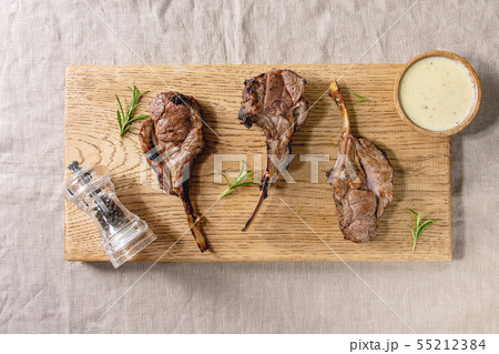 Grilled rack of lamb Grilled rack of lamb 55212384