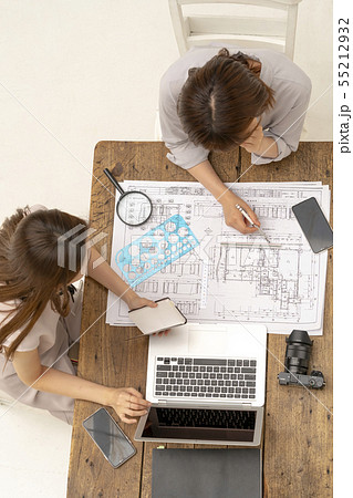女性活躍次世代育成支援対策推進法子育てサポートでリフォーム工事の間取りを検討する設計事務所一級建築士 55212932