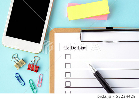 To Do リストとスマホと文房具 To Do リストとスマホと文房具 55224428