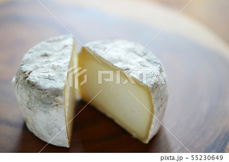 ナチュラルチーズはシェーヴルが美味しい ナチュラルチーズはシェーヴルが美味しい 55230649