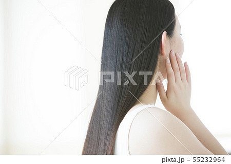 ヘアケア ビューティー ビューティーイメージ 女性 若い女性 ヘアケア ビューティー ビューティーイメージ 女性 若い女性 55232964