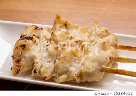 焼き鳥(塩焼き)。 焼き鳥(塩焼き)。 55234615