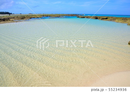 <奄美大島>土盛海岸 波打ち際の風景 3 <奄美大島>土盛海岸 波打ち際の風景 3 55234936