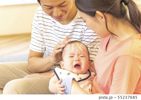 親子 家族 赤ちゃん 0歳 ファミリー 親子 家族 赤ちゃん 0歳 ファミリー 55237685