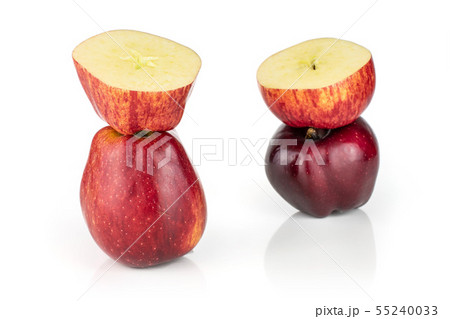 Apple red delicious isolated on white Apple red delicious isolated on white 55240033