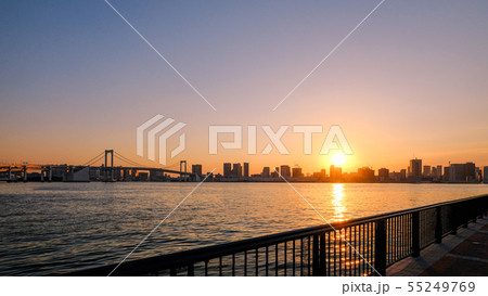 豊洲ぐるり公園の風景 （夕景） 55249769