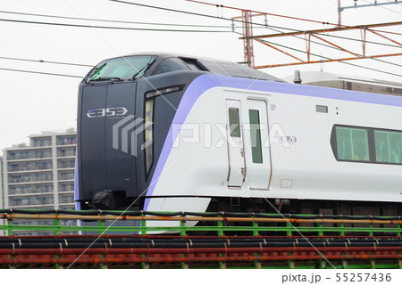 中央線多摩川橋梁を通過するE353系 中央線多摩川橋梁を通過するE353系 55257436