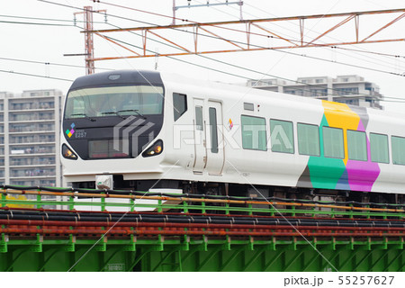 中央線多摩川橋梁を通過するE257系 55257627