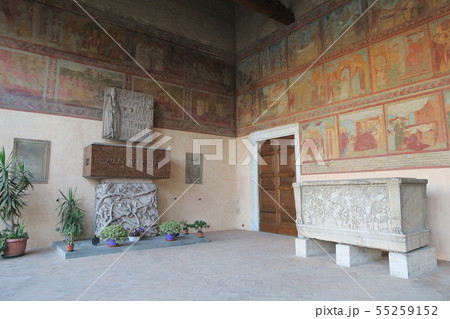 世界遺産 サン・ロレンツォ・フォーリ・レ・ムーラ大聖堂 世界遺産 サン・ロレンツォ・フォーリ・レ・ムーラ大聖堂 55259152