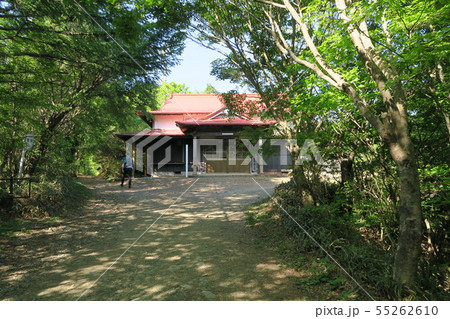 【四国八十八ヶ所】第六十四番前神寺奥の院　初夏の奥前神寺　愛媛県西条市 55262610