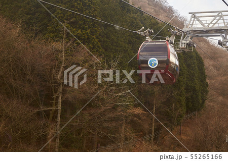 Hakone ropeway cable car travelling in Owakudani 55265166