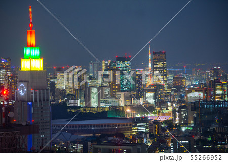 日本の東京都市景観 NTTドコモ代々木ビルや新国立競技場など・東京五輪まであと１年＝7月24日撮影 55266952