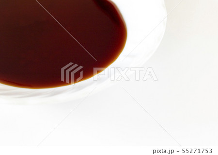 小皿に入れた醤油 55271753