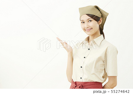 女性　店員　白バック 55274642