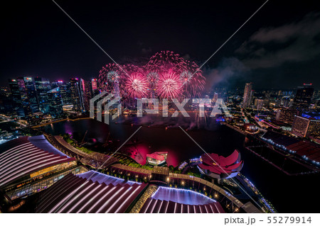 【絶景】シンガポールの夜景と花火　 55279914