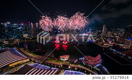 【絶景】シンガポールの夜景と花火　 55279918