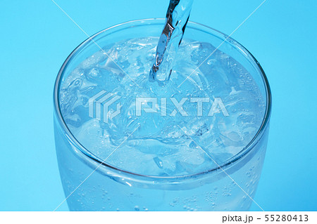 炭酸水 55280413