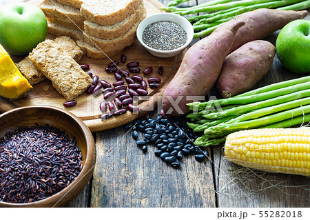 Healthy food and nutrition Nuts and fruits  55282018