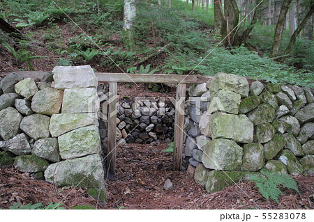 稲核風穴 稲核風穴 55283078