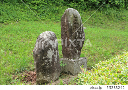 野麦街道 稲核風穴の里付近の供養塔 野麦街道 稲核風穴の里付近の供養塔 55283242