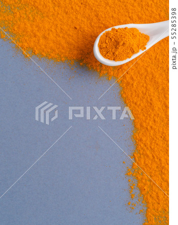 Turmeric Powder with copy space Turmeric Powder with copy space 55285398