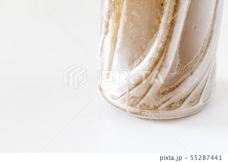 冷凍したペットボトルの麦茶の写真素材 冷凍したペットボトルの麦茶の写真素材