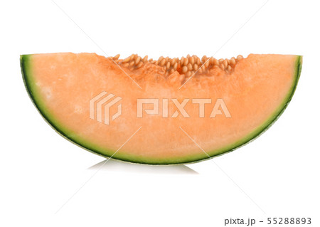 Sliced cantaloupe melon isolated on white 55288893