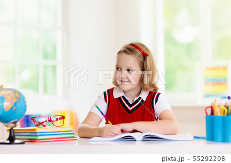 Kids doing homework. Children go back to school. 55292208