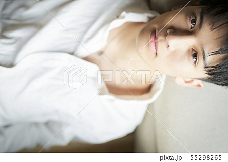 男性　ポートレート 55298265