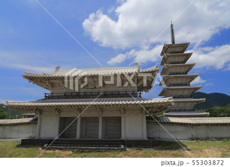 特別史跡讃岐国分寺跡の伽藍の配置模型（南大門、七重塔） 55303872