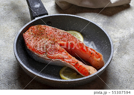 Fresh salmon steak with spices 55307594