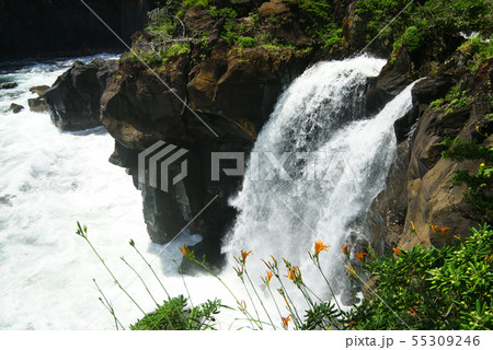 城ヶ崎海岸 対馬の滝　 55309246
