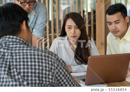 Meeting with supervisor Are teaching minions In 55316854
