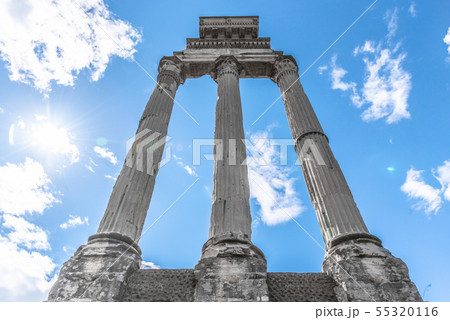 Temple of Castor and Pollux, Italian: Tempio dei Dioscuri. Ancient ruins of Roman Forum, Rome, Italy 55320116