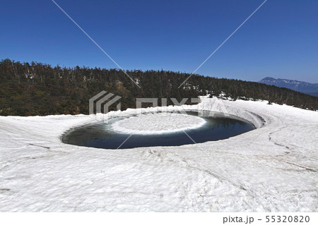 【秋田県】八幡平 ドラゴンアイ (鏡沼)開眼前快晴(他バリエーション有。コメント欄をご覧下さい。) 【秋田県】八幡平 ドラゴンアイ (鏡沼)開眼前快晴(他バリエーション有。コメント欄をご覧下さい。) 55320820