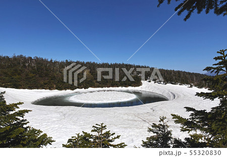 【秋田県】八幡平 ドラゴンアイ (鏡沼)開眼前快晴(他バリエーション有。コメント欄をご覧下さい。) 【秋田県】八幡平 ドラゴンアイ (鏡沼)開眼前快晴(他バリエーション有。コメント欄をご覧下さい。) 55320830
