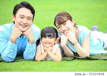 3人家族 55325848