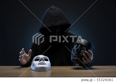 仮面の男性 仮面の男性 55329361